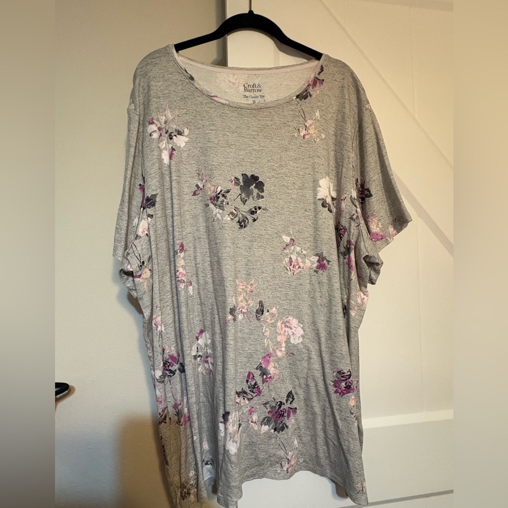 croft & barrow Gray Floral Short-Sleeve Tee with Pink & Purple Accents